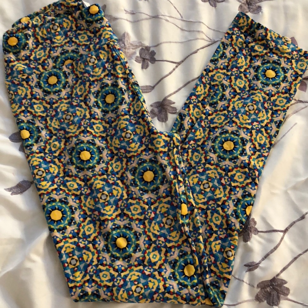 LuLaRoe OS Multicolor Pattern Leggings GUC